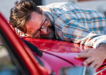 WETENSCHAP: Een op de vijf mannen geniet meer van auto dan van partner