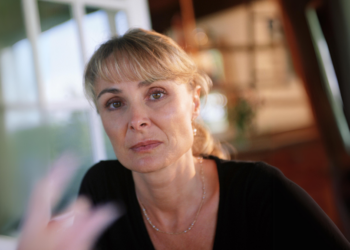 Sofie “Als je moeite hebt met rondkomen, ga je toch niet op terras zitten?