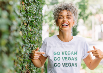 Cynthia (42) wil dat meer kinderen vegan worden: “Ik geef voorlichting op basisscholen”