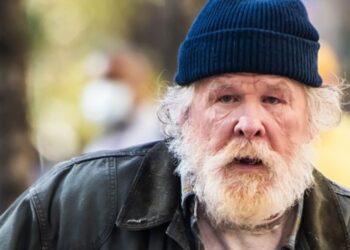 Dit was de knapste Hollywoodster in de jaren ’70″—Wat is er met hem gebeurd?