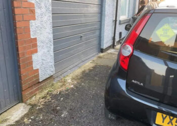 “Waarom denken mijn buren dat ze mijn oprit mogen claimen als hun privé parkeerplaats?”