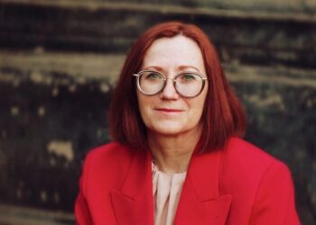 Renske (47): ‘Waarom ik tegen herfstwandelingen in het bos ben – de natuur is geen toeristische attractie’