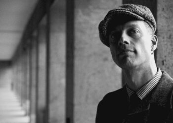 Valentijn (36): ‘Het wintertijd-verzetten is ouderwets en moet afgeschaft worden’