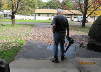 “Mijn buurman gebruikt zijn bladblazer om 7 uur ’s ochtends, en hij zegt dat het zijn enige vrije tijd is”