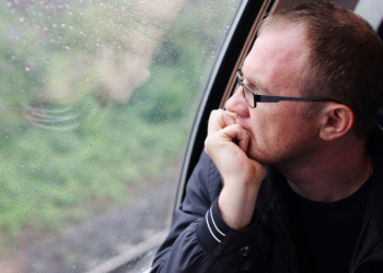 Vriendin verbiedt Ronald (43) om zijn kinderen thuis te ontvangen: ‘Ze wil het niet hebben!’