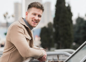 Levi (34): “Ik heb zo’n spijt dat ik vader ben geworden”