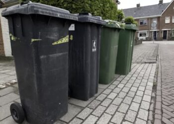 Margriet (66): ‘Ik zie mijn buurvrouw stiekem haar vuilnis in mijn kliko gooien, maar ik durf er niets van te zeggen’