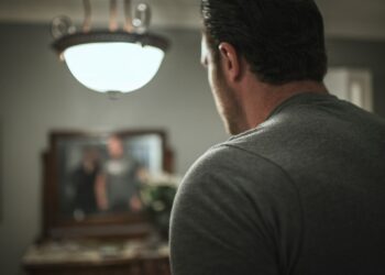 Niels (33): ‘Ik heb een verborgen spaarrekening voor het geval mijn huwelijk misloopt