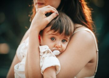 ”Mijn schoonmoeder mag me niet. Ze was niet eens blij met haar kleinkind.”