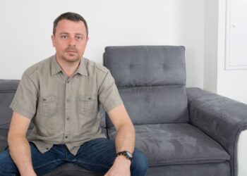 Albert (46): ”Mijn broer neemt zijn schuld niet serieus.”