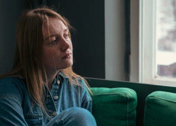 Depressie: dit zijn de vormen, symptomen & behandelopties