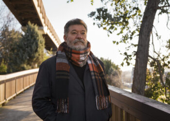 Hans (66) wil absoluut geen collega’s op zijn uitvaart: “Zijn er alleen voor de sensatie”