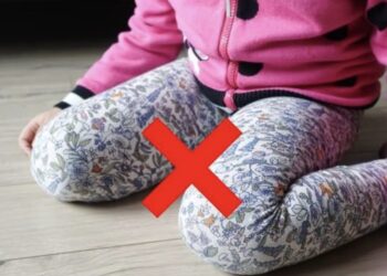 Artsen waarschuwen: deze zithouding kan schadelijk zijn voor kinderen