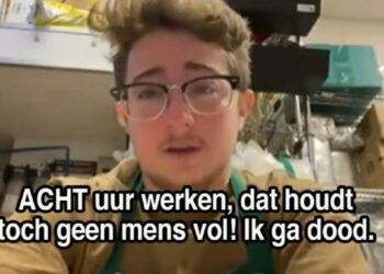 Starbucks-medewerker stort huilend ineen omdat hij ácht uur moet werken!