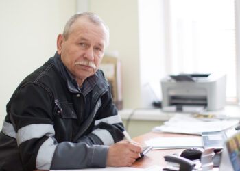 Geert (69): “Gepensioneerden zijn zwaar de dupe”