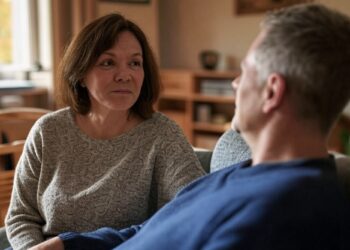 Linda (58): “Ik wil mijn zieke partner thuis verzorgen, maar zijn familie dwingt me om hem naar een verzorgingstehuis te brengen”