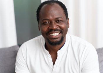 Daan (42): “Ik twijfel of ik moet 17-jarige zoon moet aangeven bij de politie”