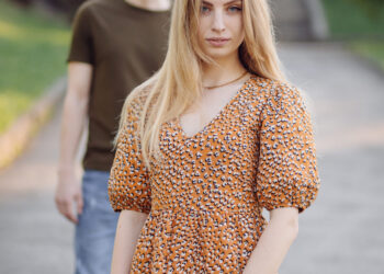 Mark (38): ”Ik mag nooit alleen zijn van mijn vriendin. Ze vertrouwt me niet.”