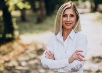 Maria haar zoon mag niet huilen van haar partner. “Echte jongens huilen niet”