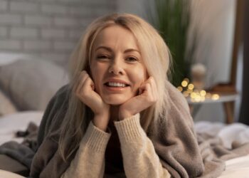 Madelon (49): “Mijn man en ik hebben al 10 jaar geen s*ks meer en dat is helemaal oké.”