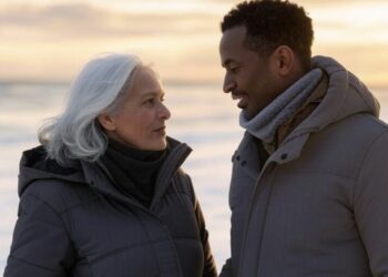 Elly (66): “Mijn nieuwe vriend van 32 jaar kostte me mijn vriendinnen”