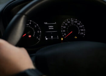 Let op: adaptieve cruisecontrol zorgt voor meer ongelukken: maar hoe kan dit?