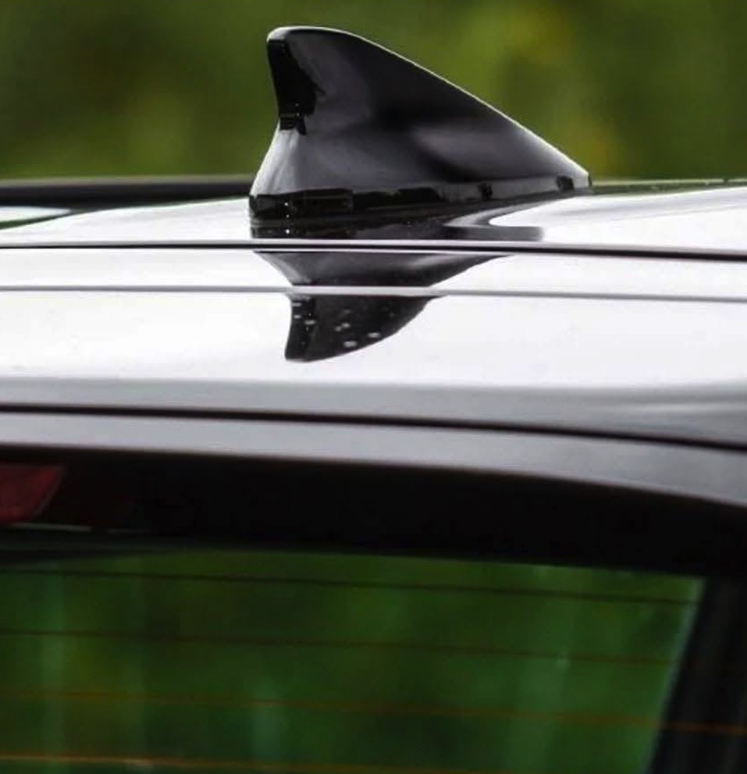 Let op: Dit betekent het als je een ‘haaienvin’ op je auto hebt zitten