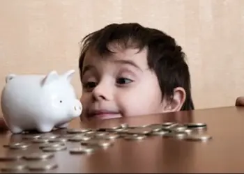 Dit is het ideale bedrag om te sparen voor jouw kind (tot z’n 18de)