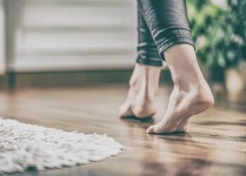 Met deze simpele tip heb je nooit meer een krakende vloer