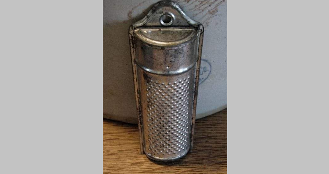 Kun jij dit mysterieuze vintage keukenapparaat raden..