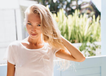 Linde (36): “De makelaar raadde ons de woning af, omdat we op zondag niet in bikini in de tuin mochten liggen”