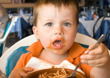 Caroline: “Wij zijn het restaurant uitgezet vanwege onze jengelende kinderen”