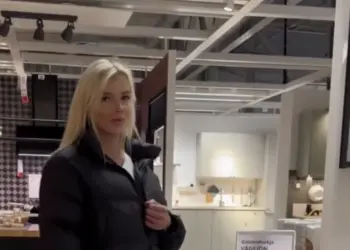 Nederlandse dame gaat dus naar Ikea om uit te dagen