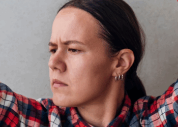 Lena (26): “Mensen die zeggen dat het klimaatprobleem overdreven is, leven onder een steen”