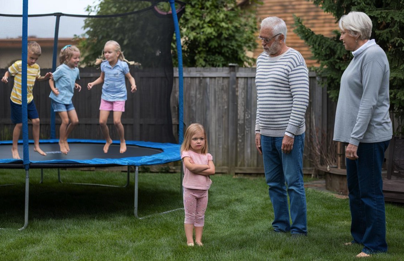 “Zit ik fout omdat ik mijn dochter niet heb gestraft voor wat ze tegen haar opa en oma zei?”