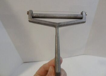 Iedere oma had dit vroeger in de keuken liggen, weet jij wat dit is