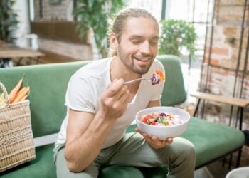 Veerle (27): ”Mijn vriend eet al een jaar vleesvervangers zonder dat hij het doorheeft”