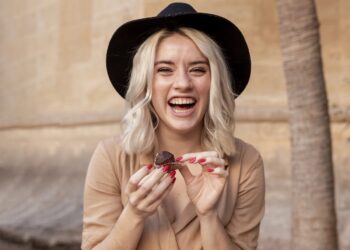 Willeke (28): “Mijn beste vriendin heeft mij als ceremoniemeester gevraagd en ik durf geen nee te zeggen…”