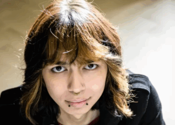 Ren is 23 iaar en heeft X in haar paspoort: “Eindelijk bevrijd uit mijn hokje”