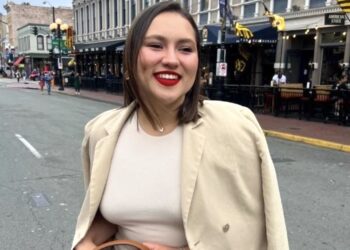 Karla (23): “Mannen met een laag inkomen moeten stoppen met daten”