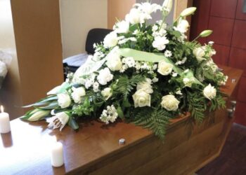 Vrouw (88) werd doodverklaard, maar ontwaakte in doodskist