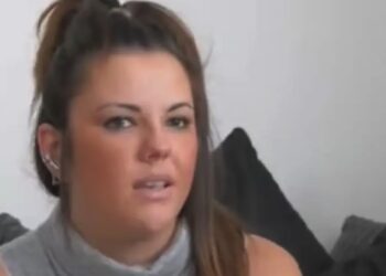 Vrouw eet dagelijks 20 schuursponsjes: ‘Anderen gaan uit eten, ik ga uit voor  sponsjes’