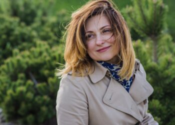 Cora (43) kan niet wachten tot het weer winter is: “Ik haat de zomer”