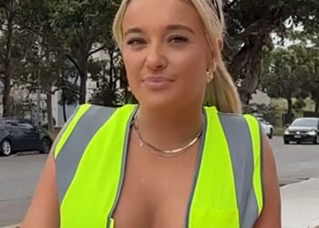 Video: Vrouw wil recht om topless te mogen werken, net als haar mannelijke collega’s