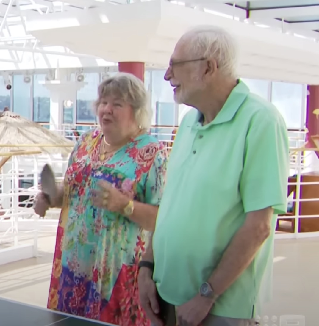 Echtpaar gaat op 51 aaneengesloten cruises omdat dat minder kost dan wonen in een verzorgingshuis..