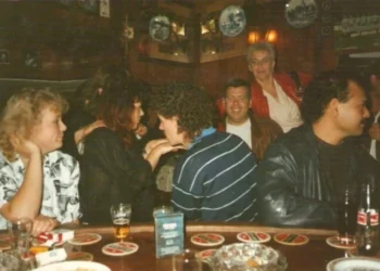 Goed kijken – wat valt jou op als je naar deze foto van vroeger kijkt?