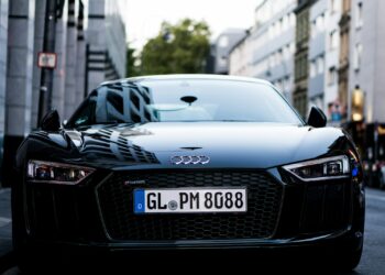 Dit is de gevaarlijkste autokleur om mee rond te rijden