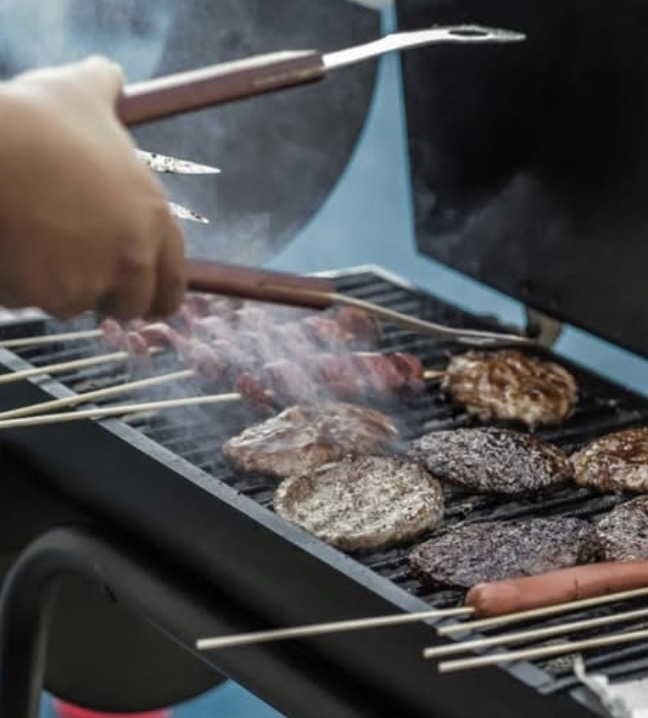 Veganistisch gezin eist einde aan BBQ-geuren: stuurt boze brief met ‘Laatste waarschuwing’