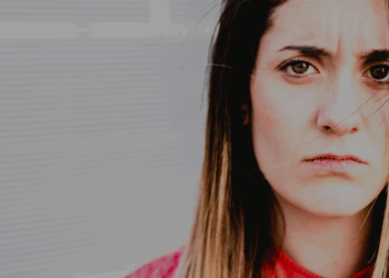 Melissa (28) wil honden in restaurants verbieden: “Daar heb ik een hele goede reden voor”