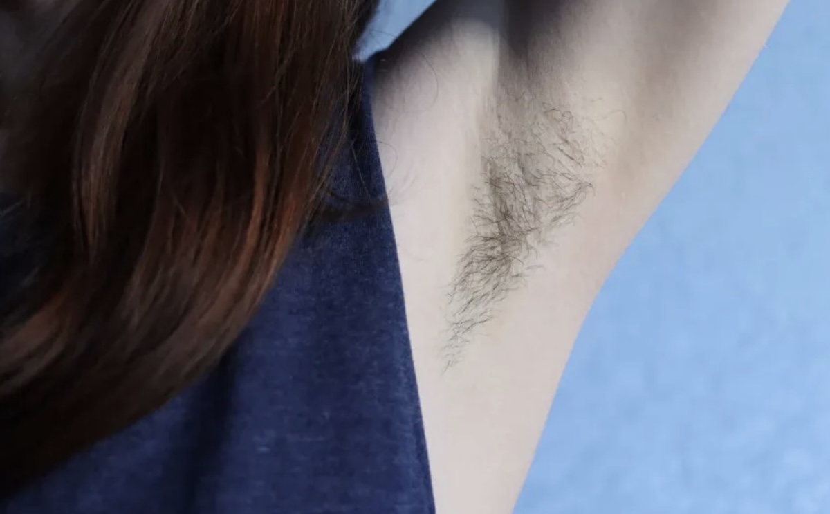 Zweet (en stink) je meer als je okselhaar hebt?